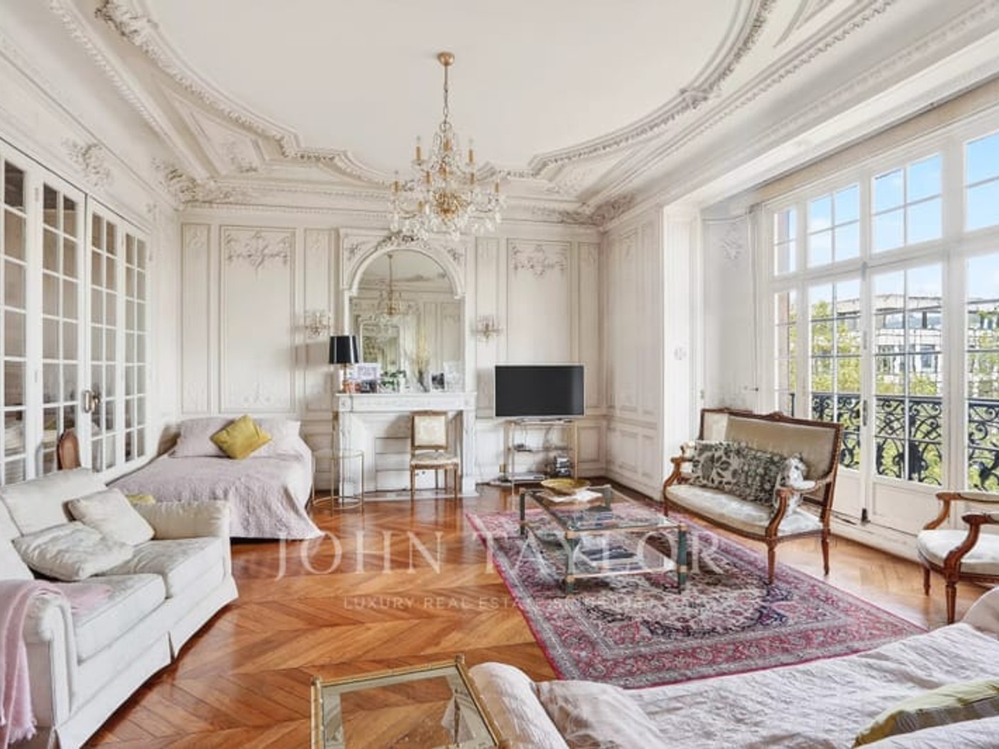 Paris 3 - Appartement Familial - A rénover - Lumineux