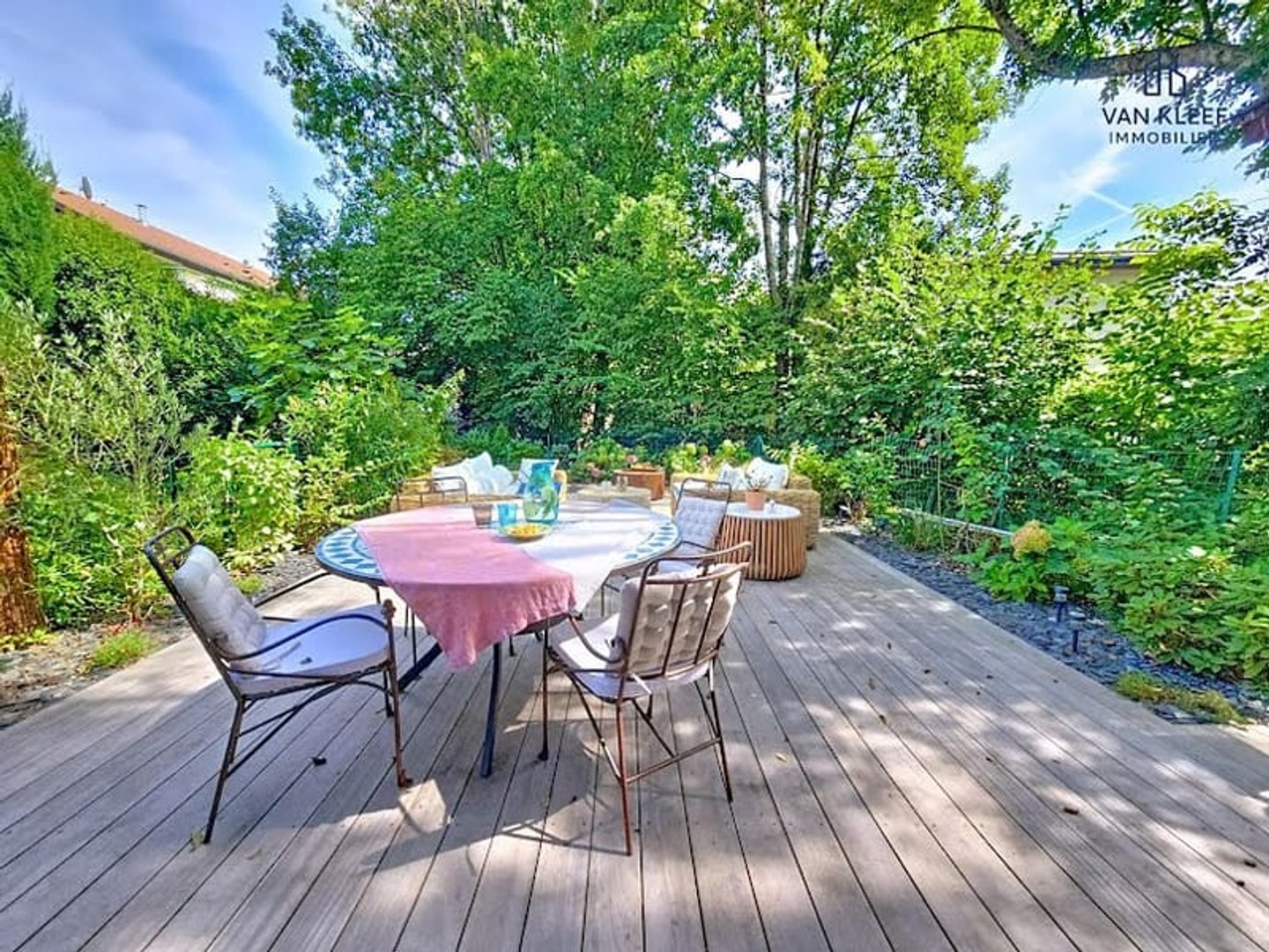 Maison à vendre - 5 pièces - 187m2 - Prévessin-Moëns (01280)