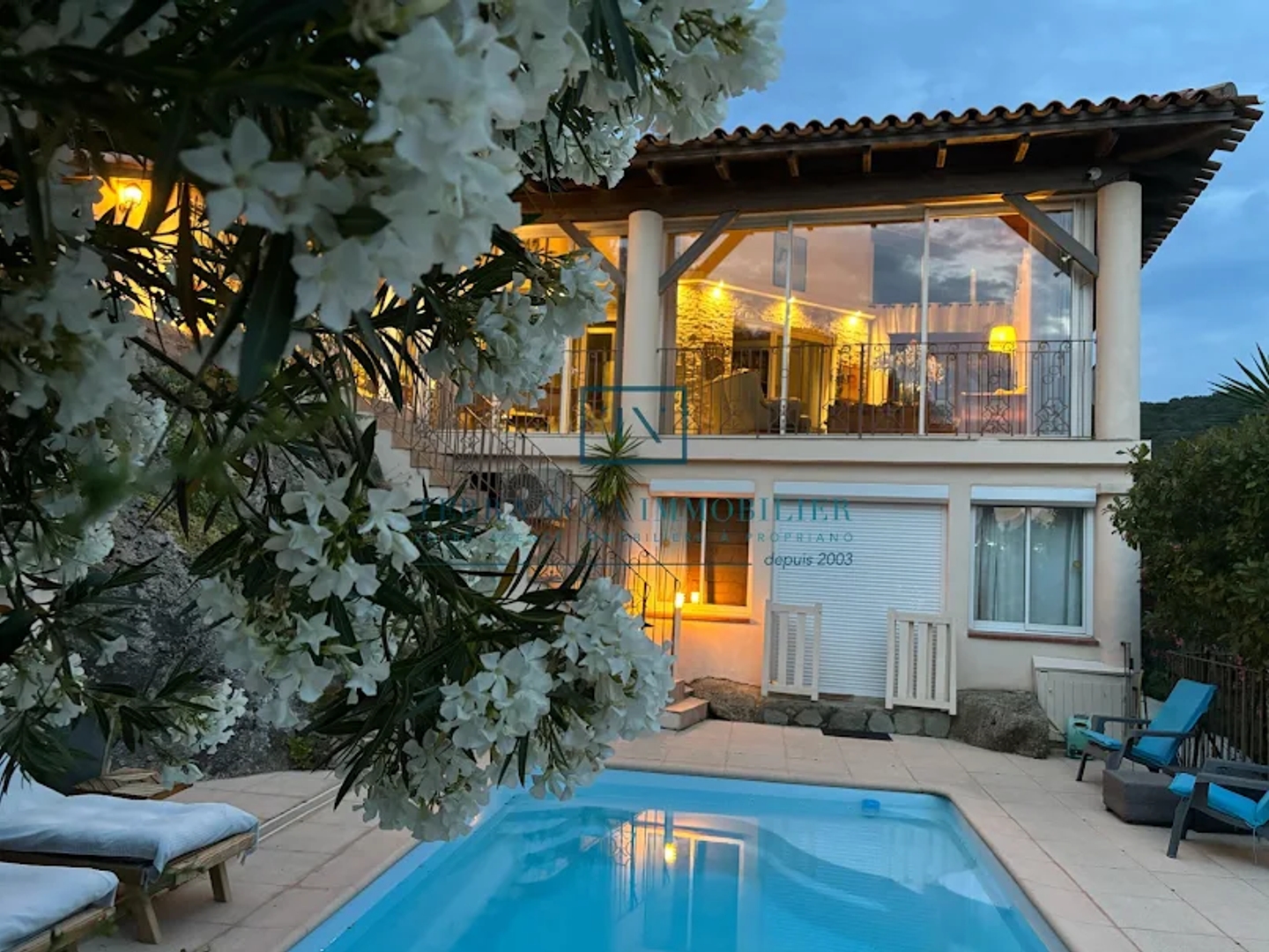 Villa 7 pièces 291 m²