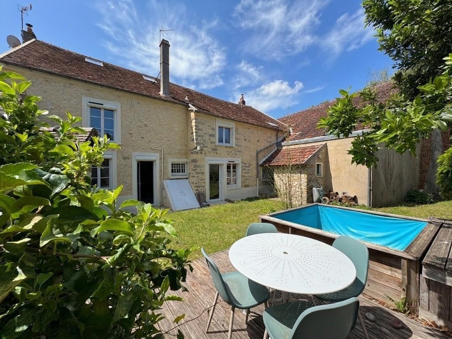 Maison à vendre - 9 pièces - 260m2 - Machault (77133)