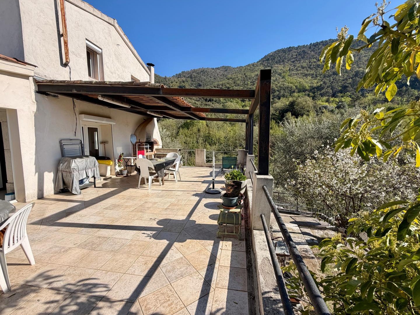 Maison à vendre - 4 pièces - 125m2 - Saint-Blaise (06670)