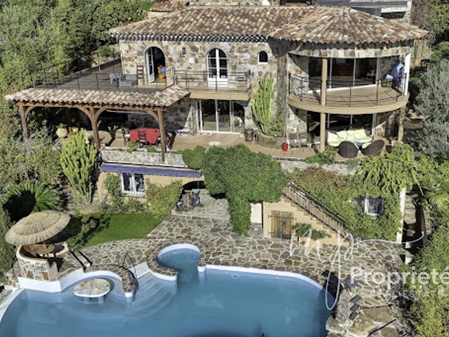 Maison à vendre - 8 pièces - 386m2 - Rayol-Canadel-Sur... (83820)