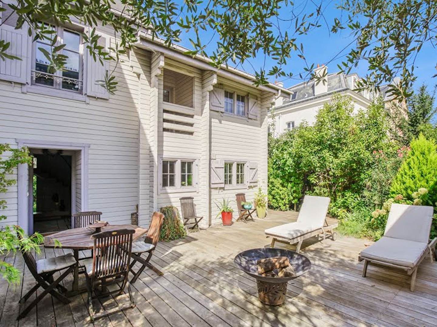 Maison 8 pièces 326 m²