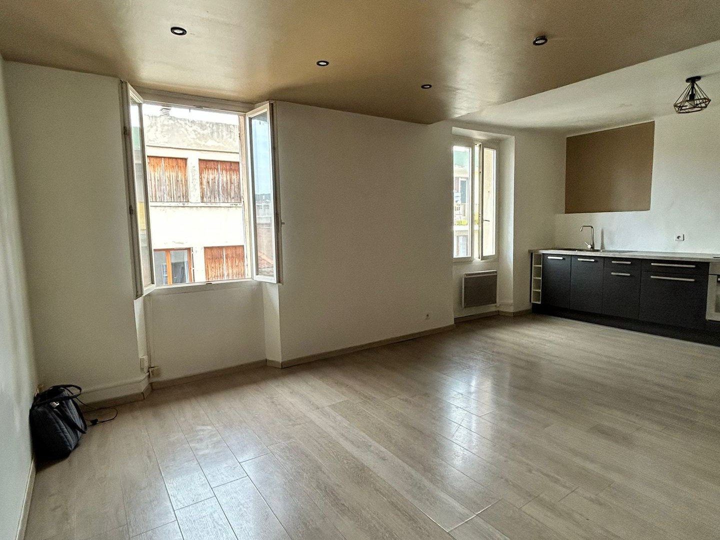 Appartement à vendre - 2 pièces - 40m2 - Toulon (83200)