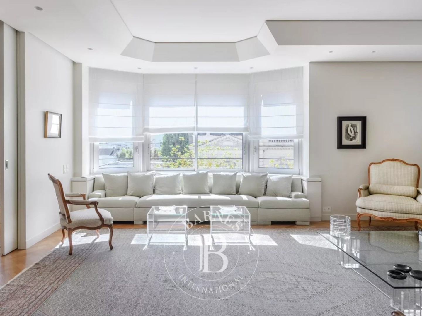 EXCLUSIVITE - VENTE 13008 - CARRE D'OR - APPARTEMENT 218 m² - CHAMBRE DE SERVICE ET PARKING