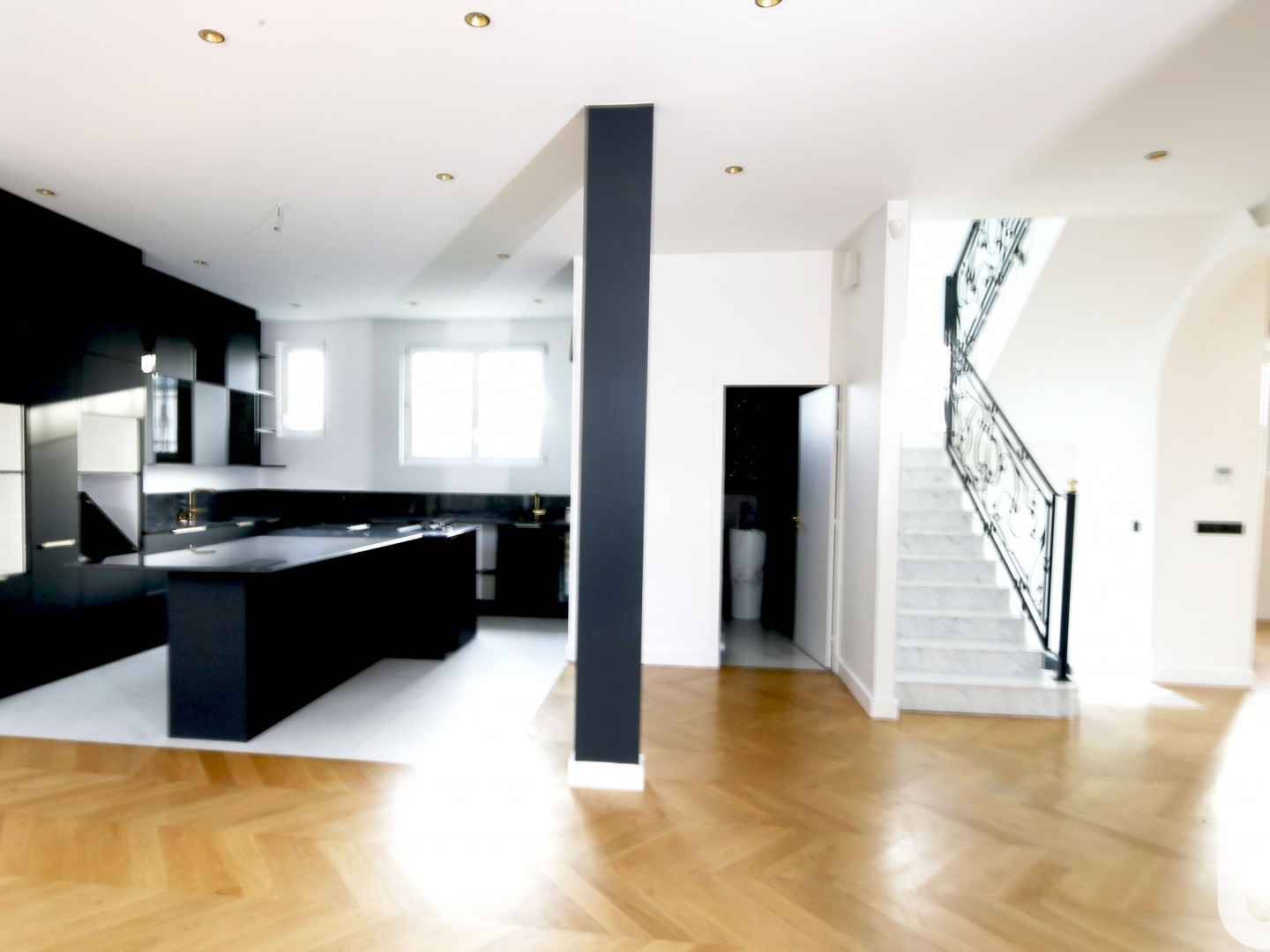 Maison 9 pièces 320 m²