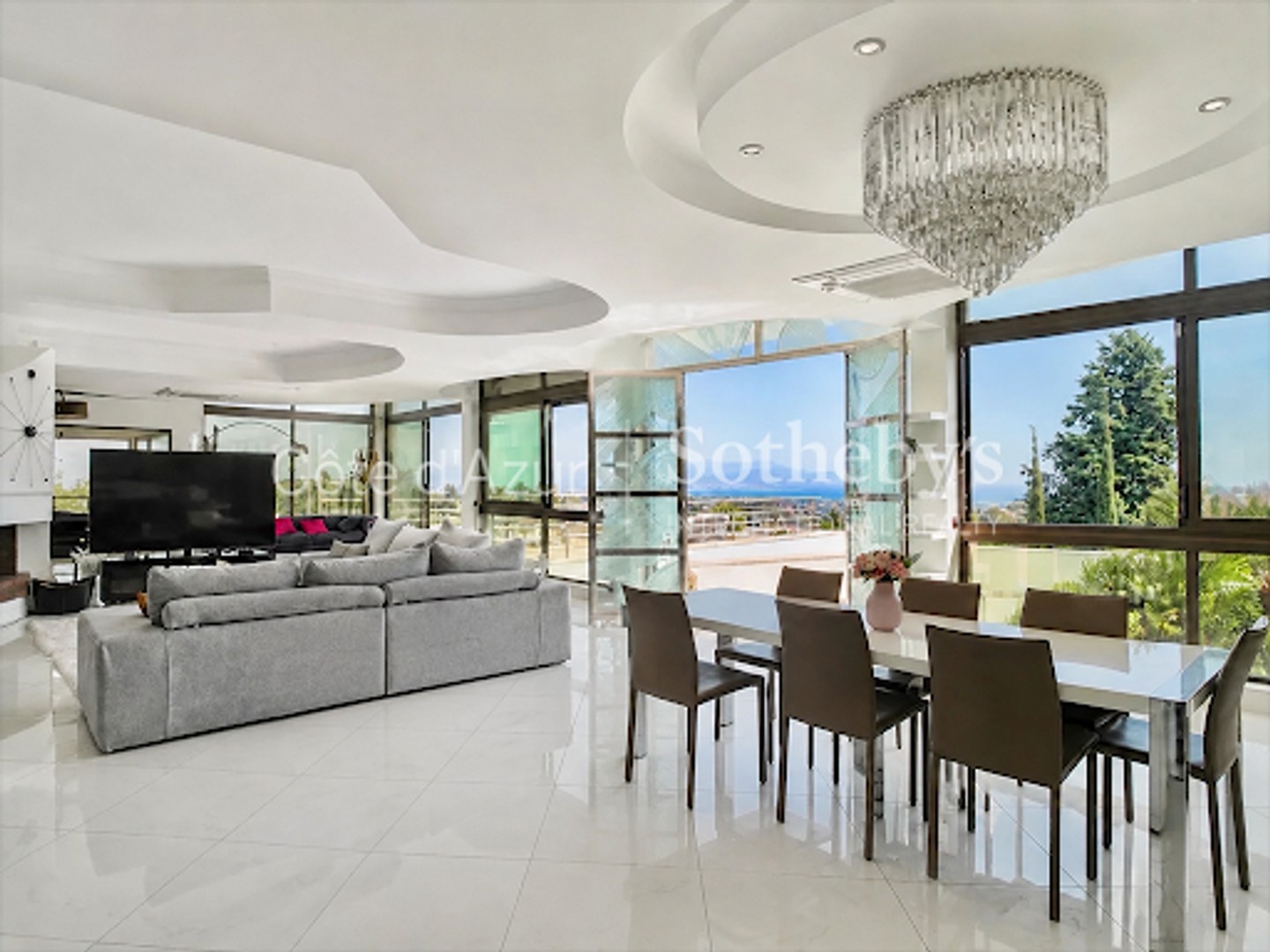 Maison à vendre - 7 pièces - 400m2 - Vallauris (06220)