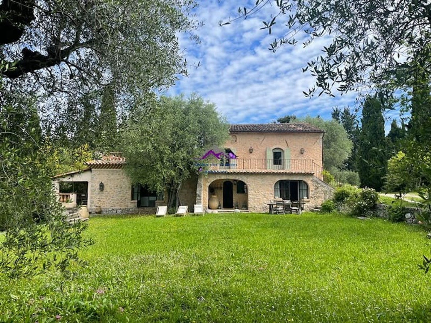 Maison 14 pièces 100 m²