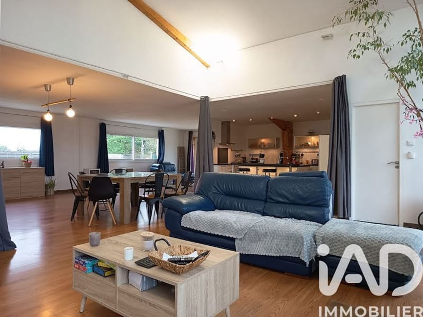 Maison à vendre - 5 pièces - 175m2 - Loudun (86200)