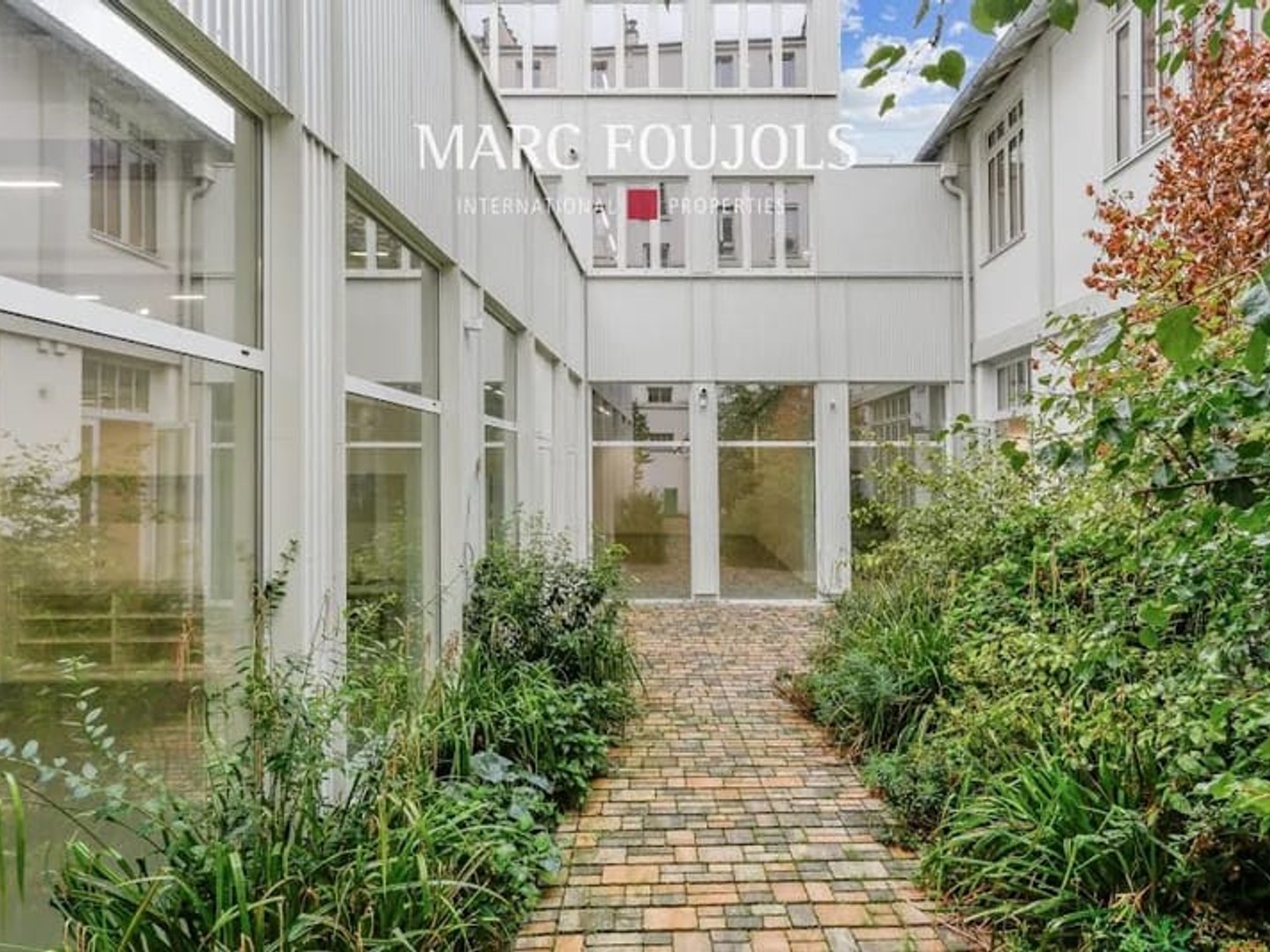 Maison 702 m²