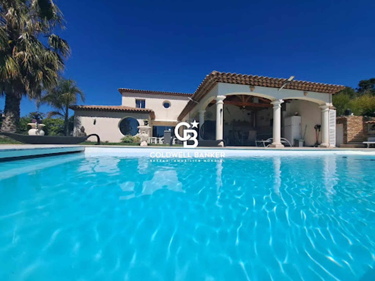 Villa 7 pièces 280 m²