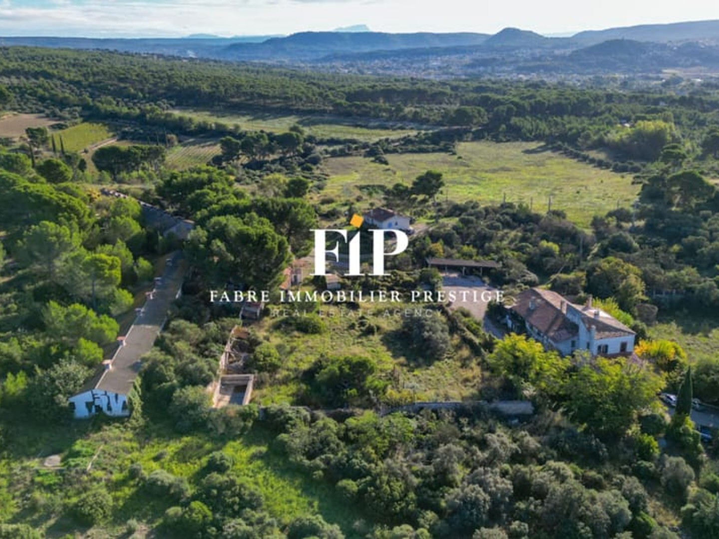 Terrain à vendre - 400000m2 - Velaux (13880)