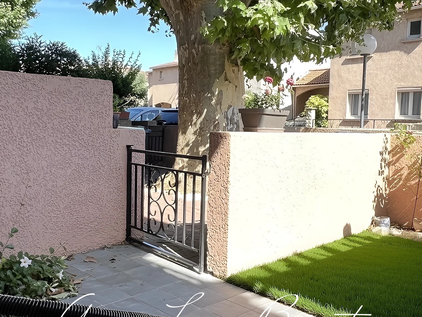 Maison à vendre - 3 pièces - 60m2 - Nîmes (30000)