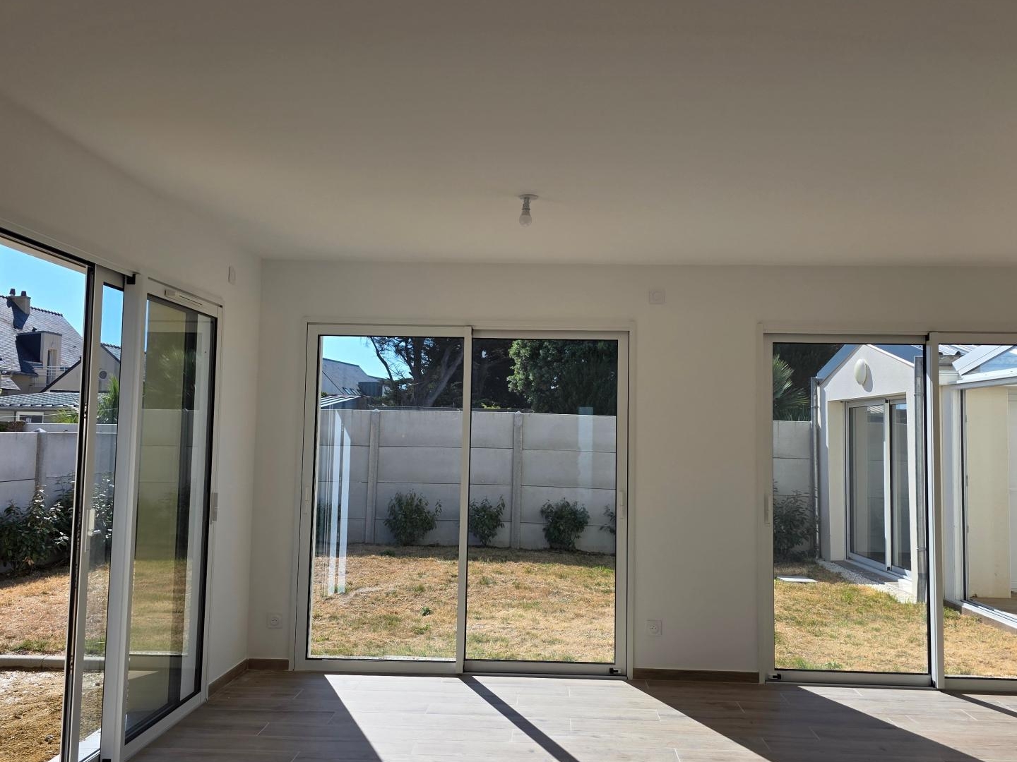 Maison entièrement rénovée avec domotique à 50 mètres de la mer