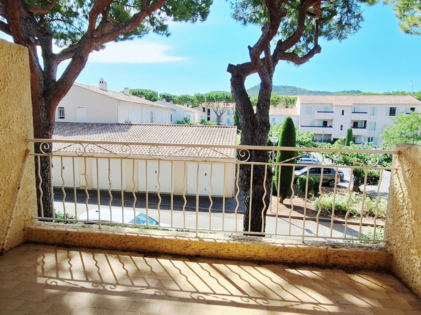 Appartement à vendre - 38m2 - Saint-Cyr-Sur-Mer (83270)