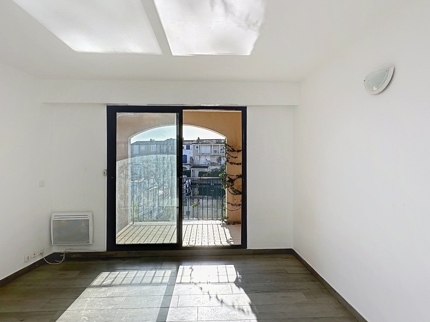 Appartement à vendre - 1 pièce - 23m2 - Grimaud (83310)