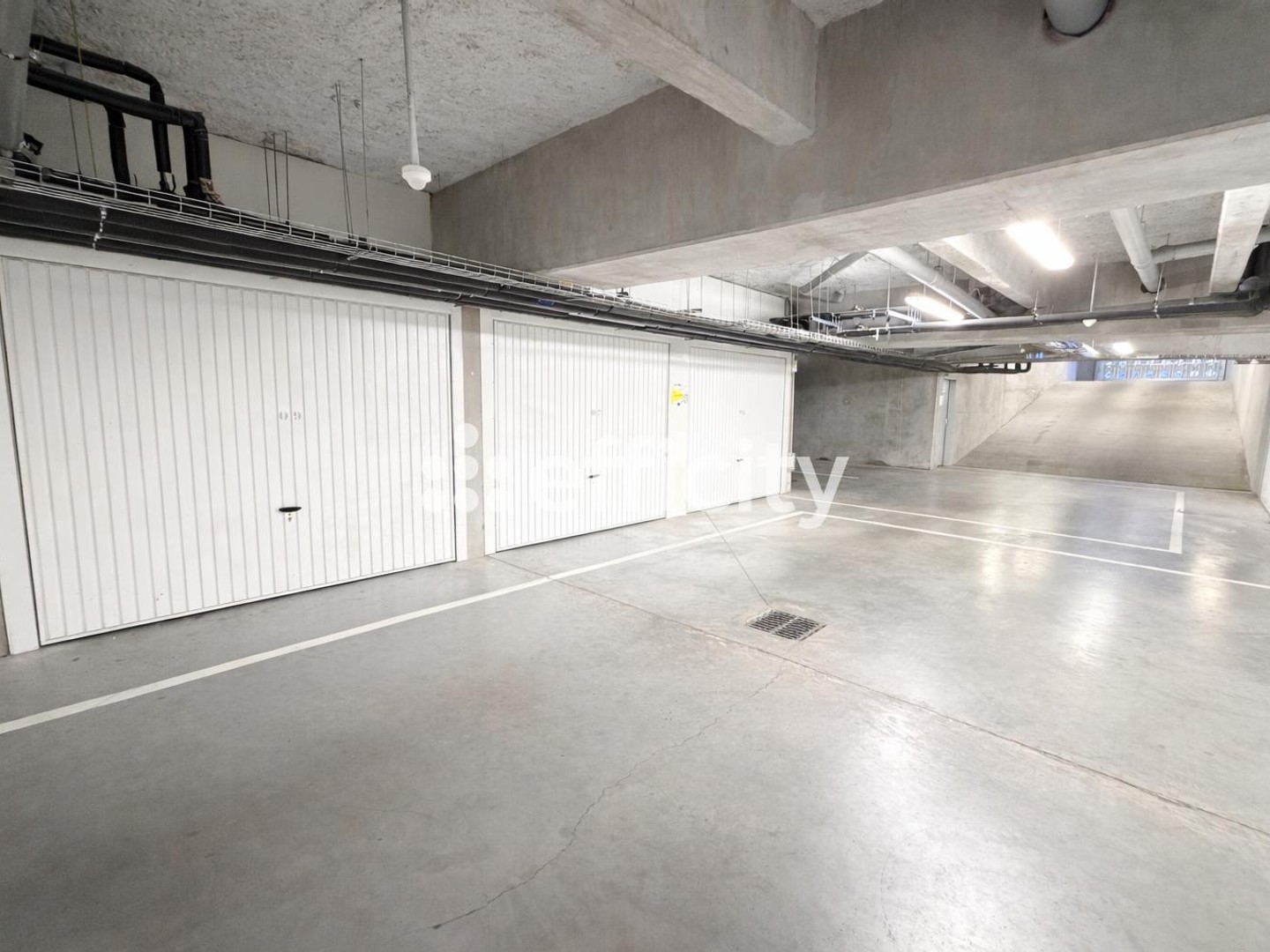 Parking / garage / box à vendre - 14m2 - Lille (59000)