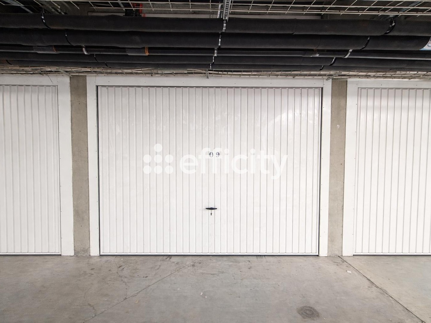 Parking / garage / box à vendre - 14m2 - Lille (59000)
