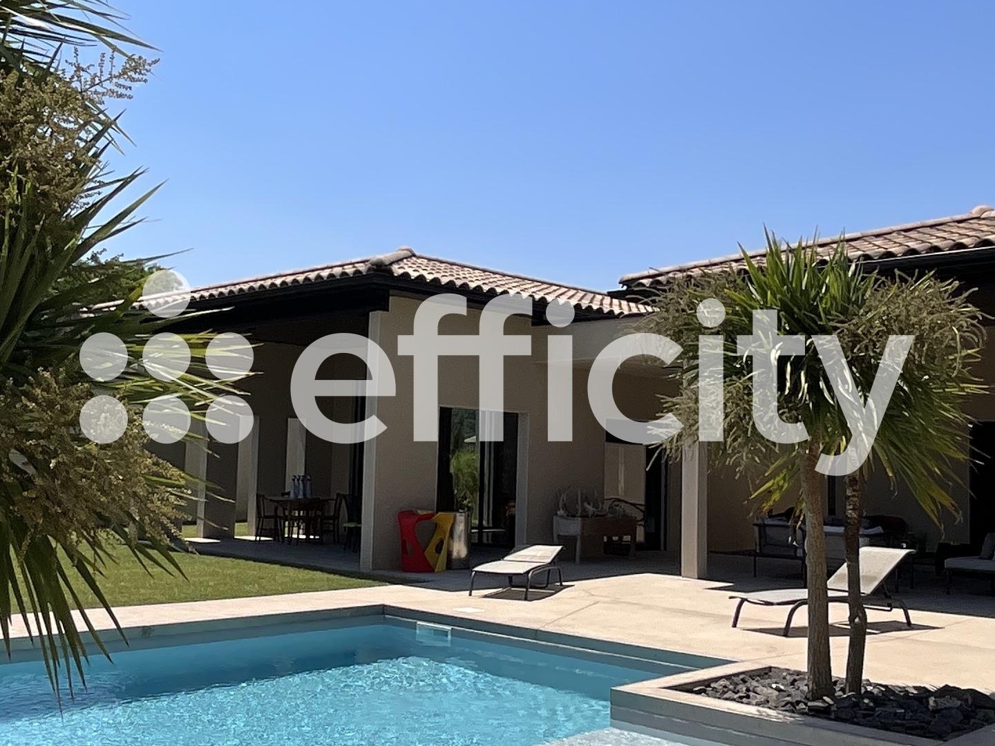 Maison 9 pièces 219 m²