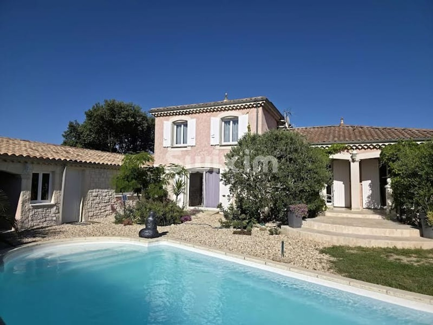 Maison à vendre - 6 pièces - 147m2 - Donzère (26290)
