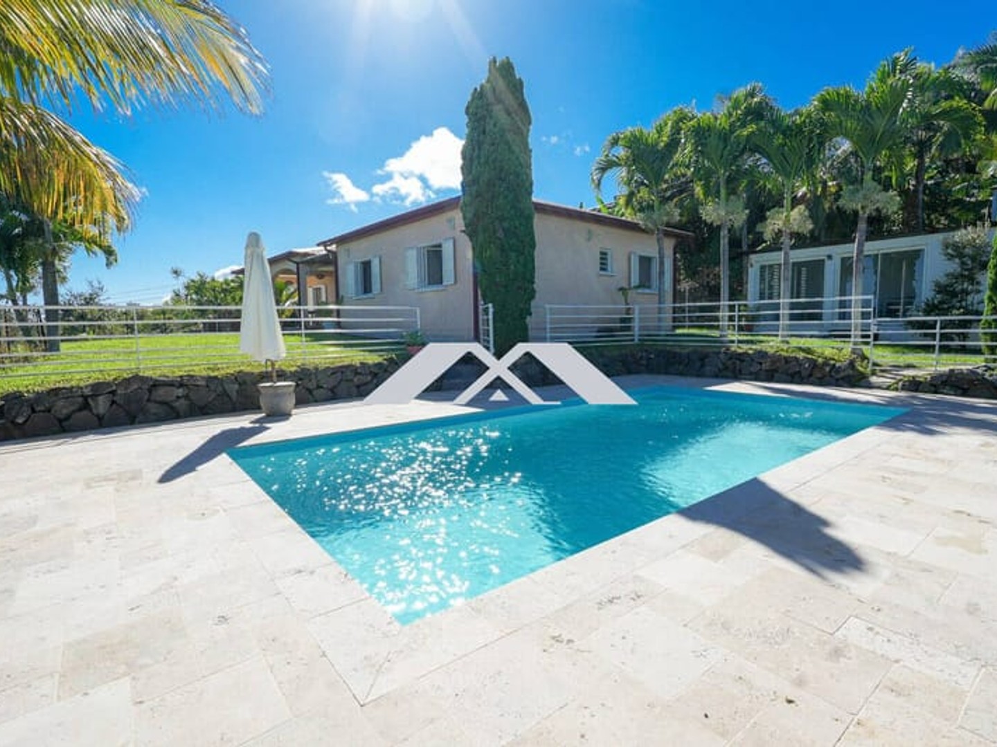 Maison à vendre - 5 pièces - 138m2 - La Possession (97419)