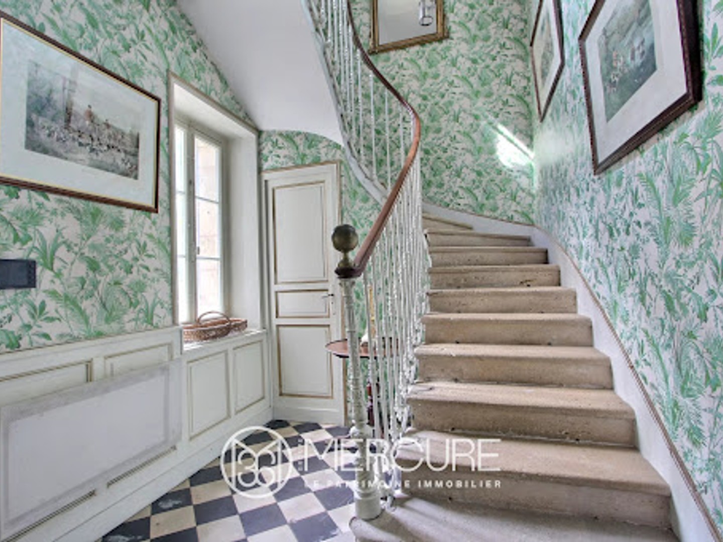 Maison à vendre - 16 pièces - 700m2 - Saint-Émilion (33330)