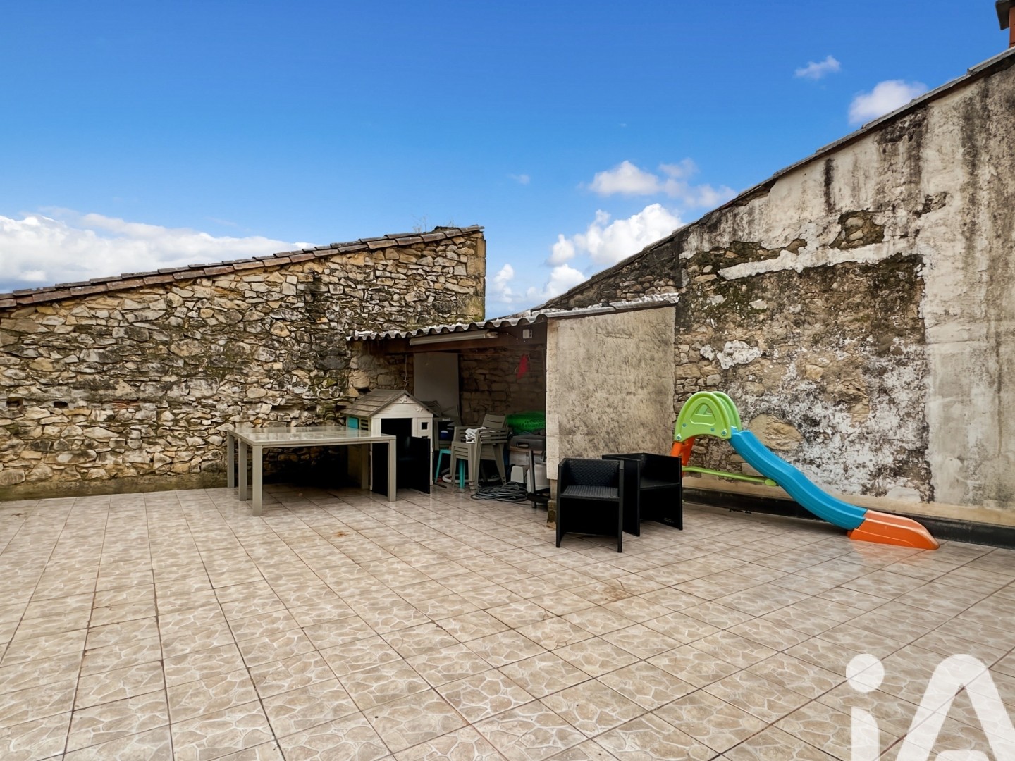 Maison à vendre - 5 pièces - 124m2 - Milhaud (30540)