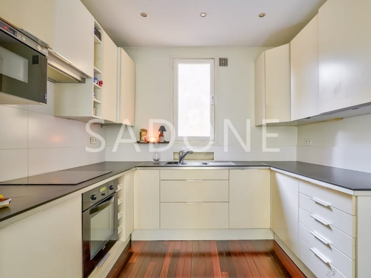Appartement à vendre - 2 pièces - 39m2 - Neuilly-Sur-Seine (92200)