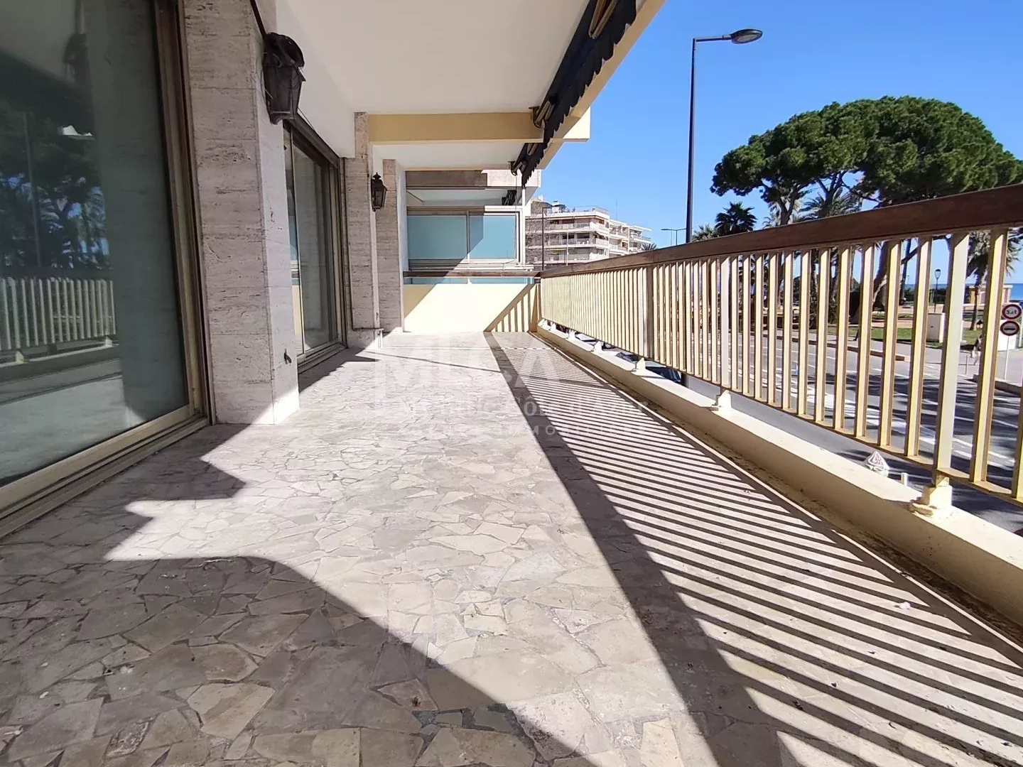 Appartement à vendre - 3 pièces - 93m2 - Antibes (06600)