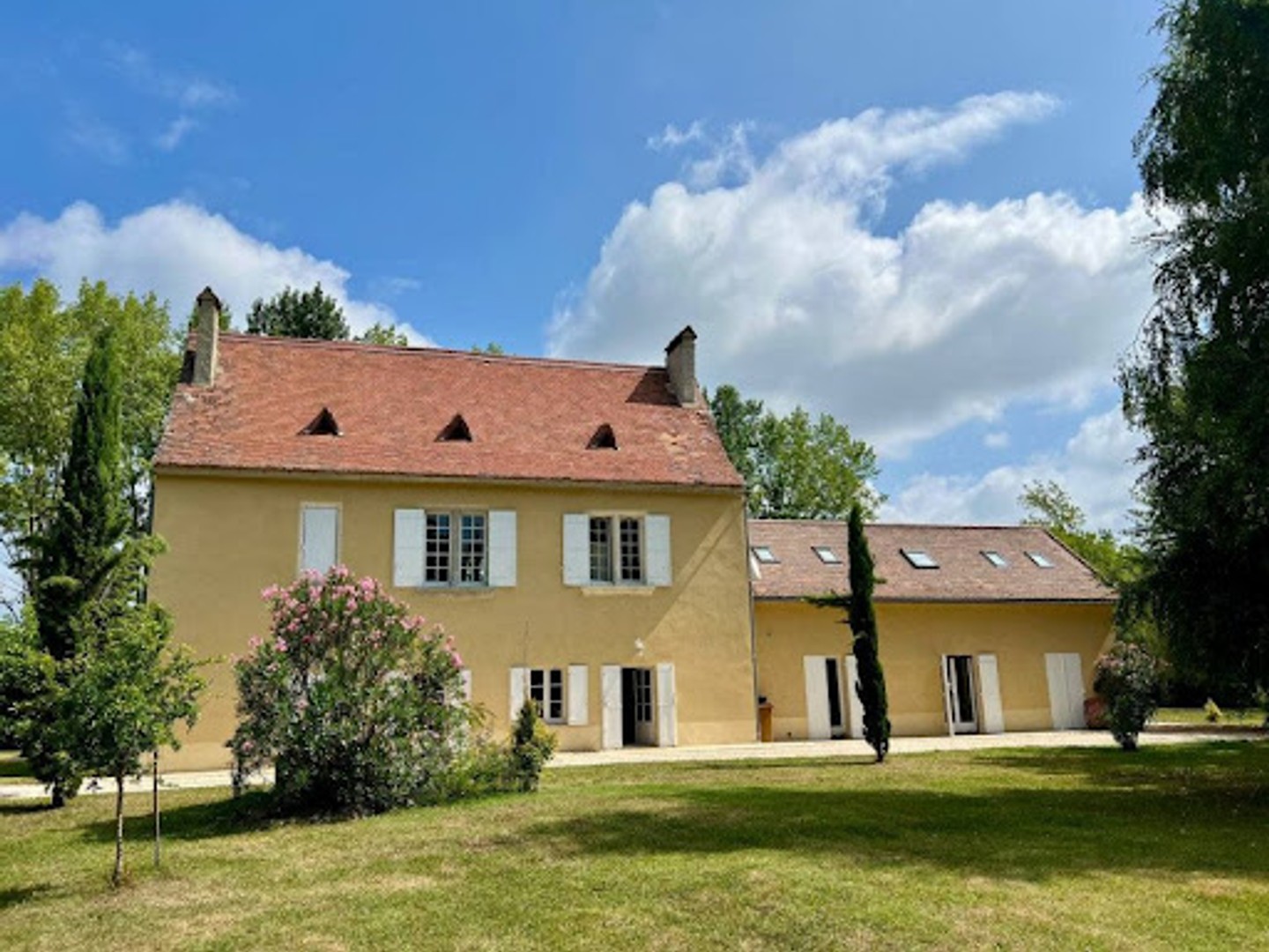 Maison 13 pièces 280 m²