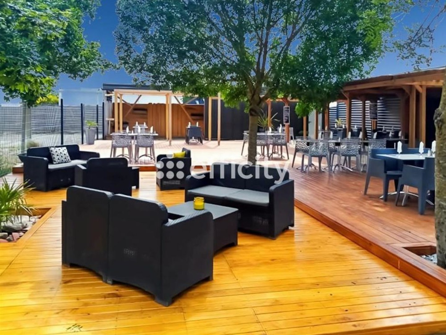 Magasin à vendre - 250m2 - Le Thou (17290)