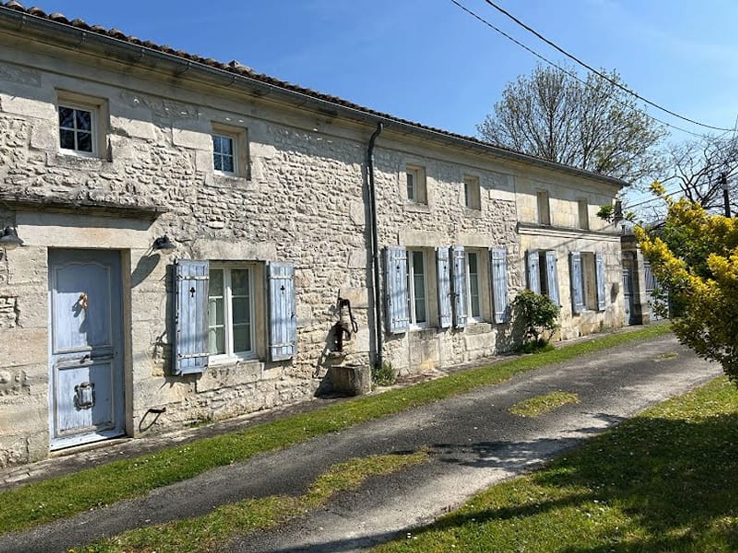 Maison 9 pièces 261 m²