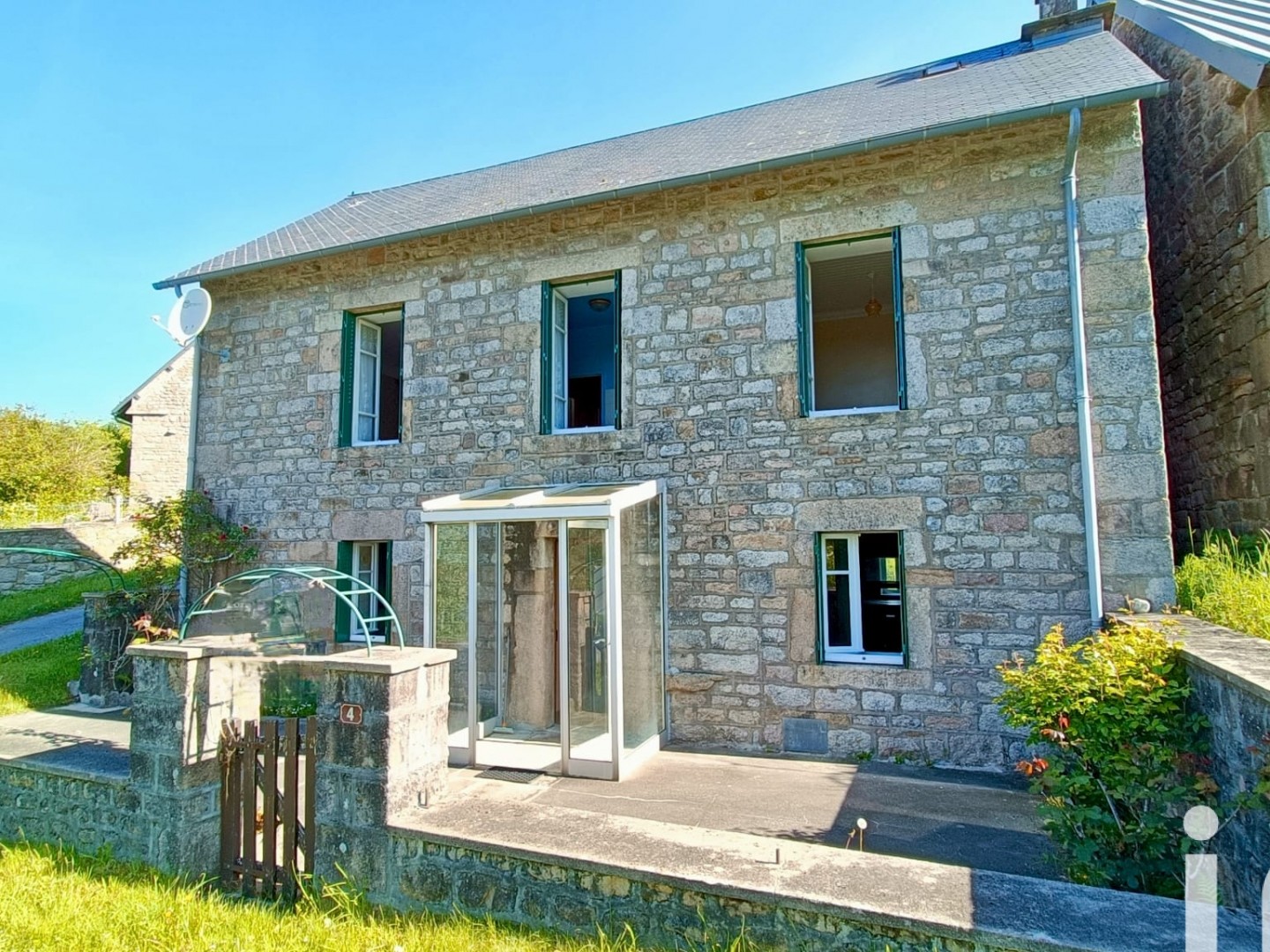 Maison à vendre - 5 pièces - 90m2 - Peyrelevade (19290)