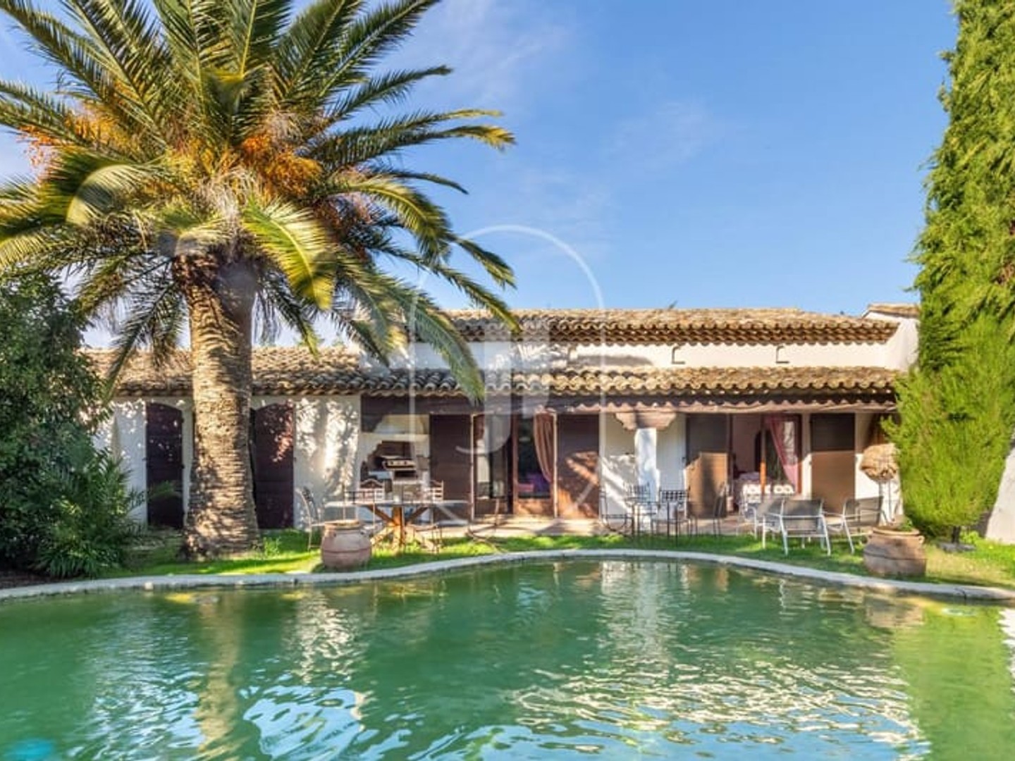 Villa avec jardin paysager et piscine a vendre à Grimaud