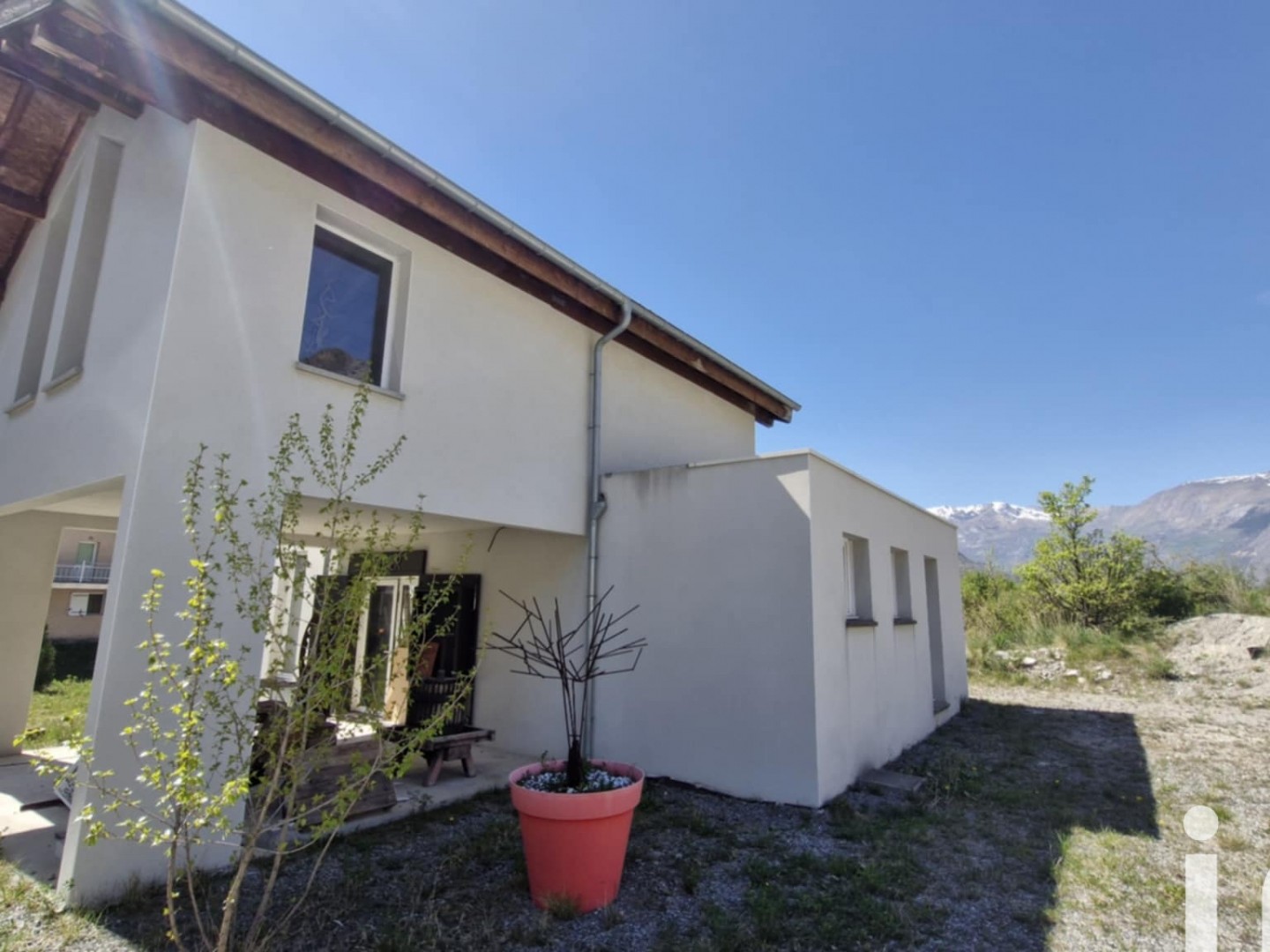 Immeuble 276 m²