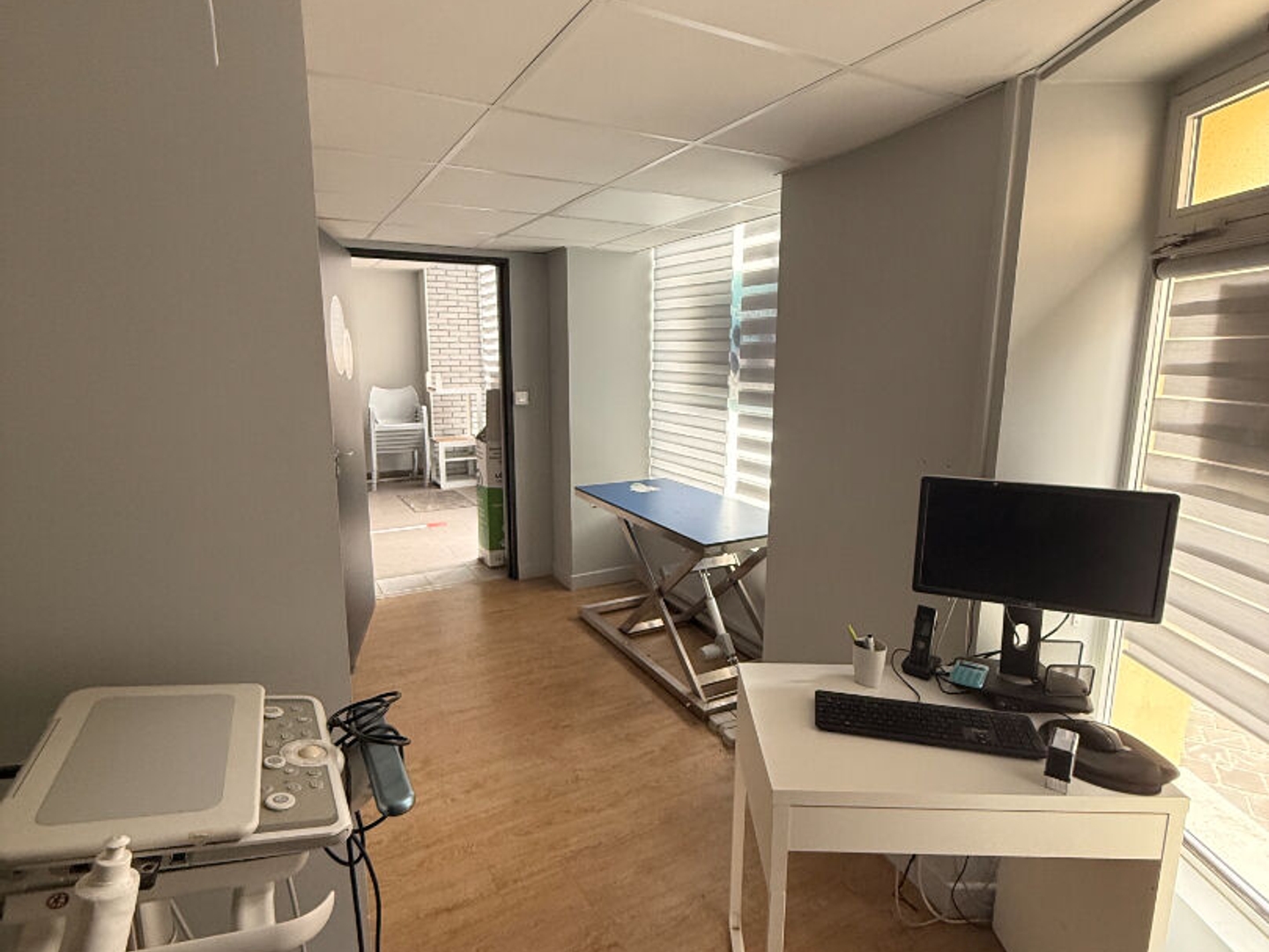 Immeuble à vendre - 13 pièces - 200m2 - Noisy-Le-Grand (93160)