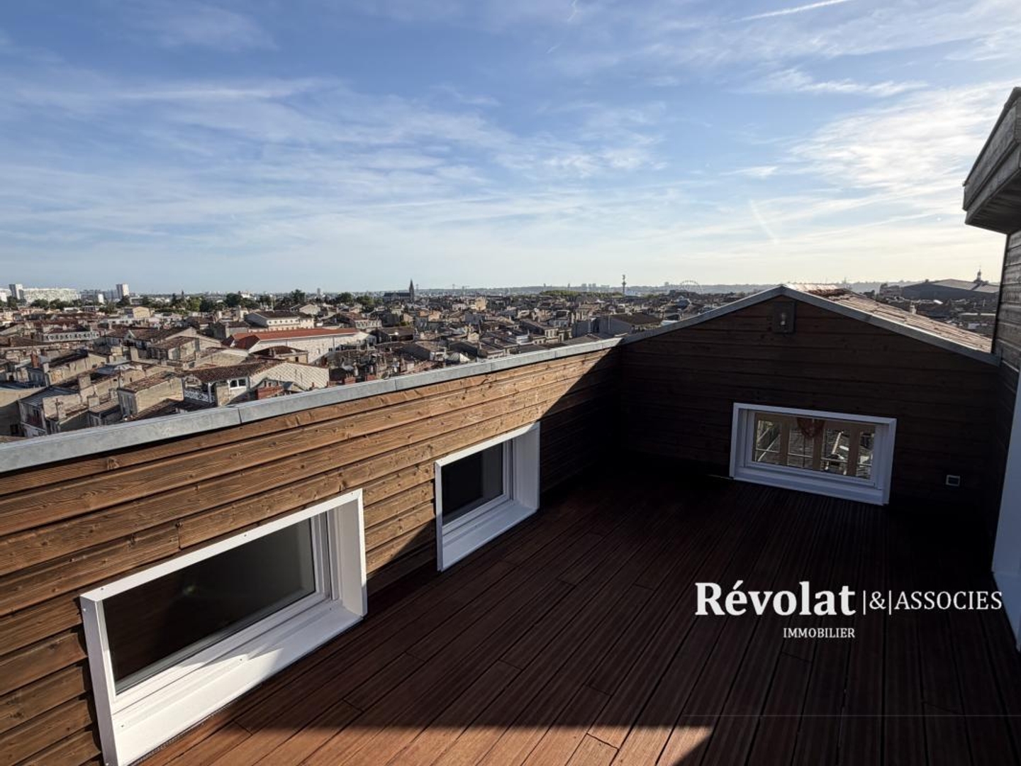 Appartement à vendre - 4 pièces - 116m2 - Bordeaux (33000)