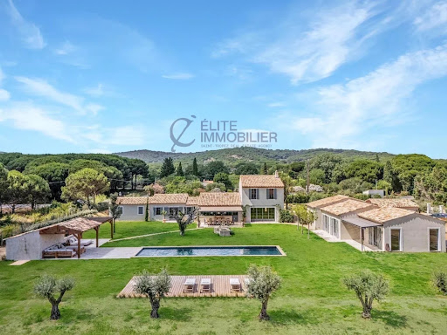 Villa 7 pièces 355 m²