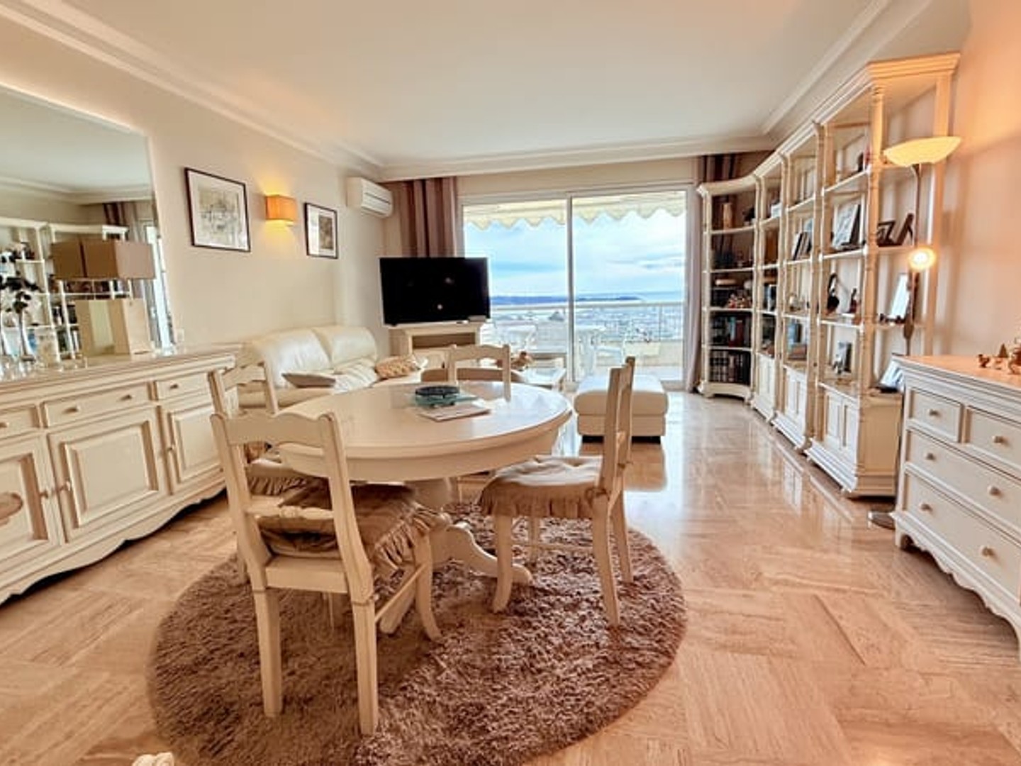 Appartement à vendre - 2 pièces - 67m2 - Cannes (06400)