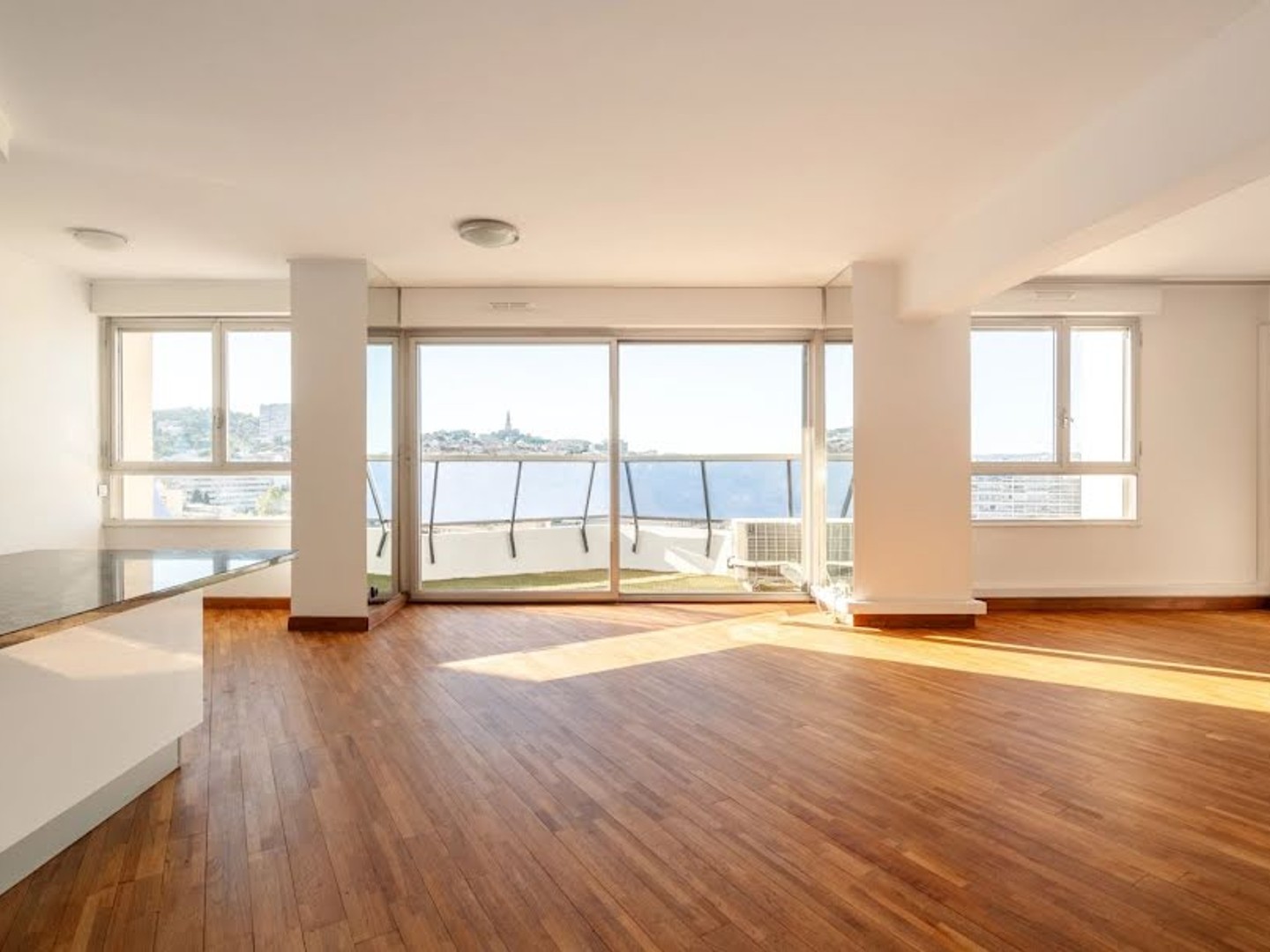 Appartement à vendre - 3 pièces - 91m2 - Marseille 8e (13008)