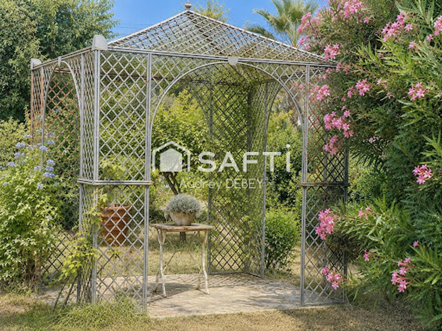 Maison à vendre - 8 pièces - 190m2 - Sanary-Sur-Mer (83110)