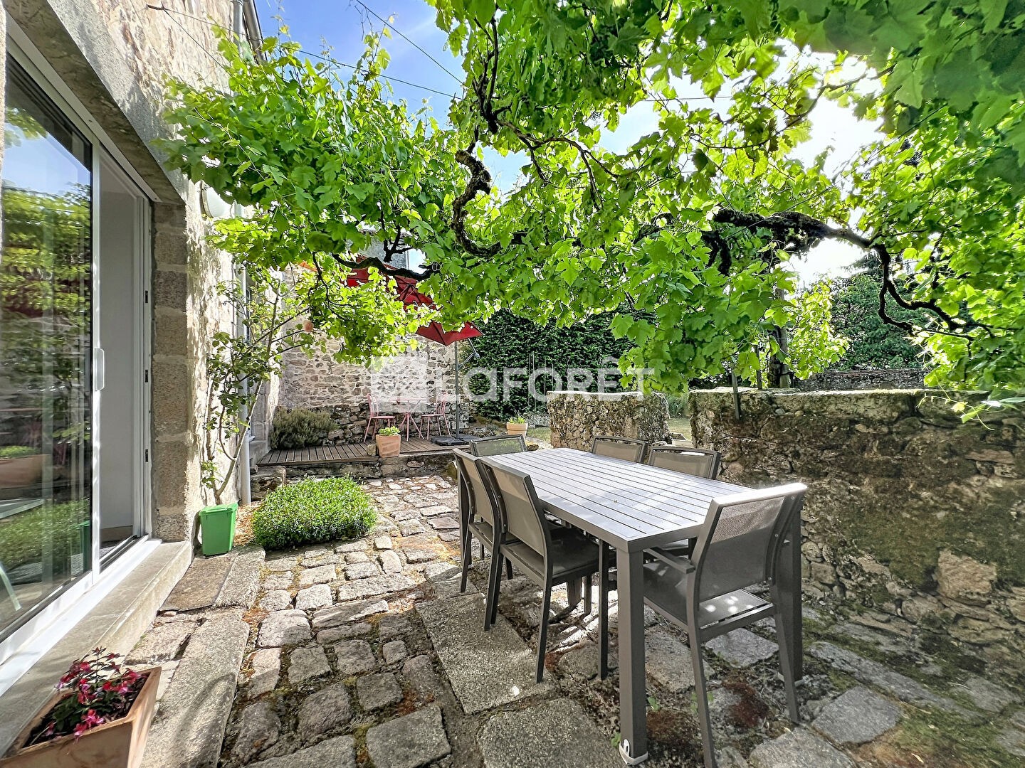 Maison à vendre - 7 pièces - 178m2 - Mortagne-Sur-Sèvre (85290)