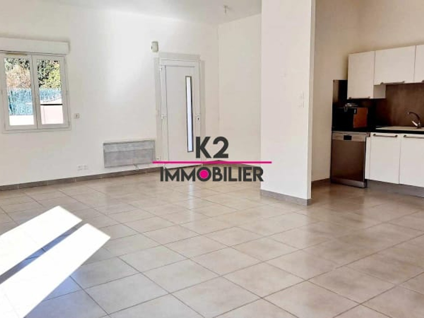 Maison à vendre - 4 pièces - 97m2 - Montélimar (26200)