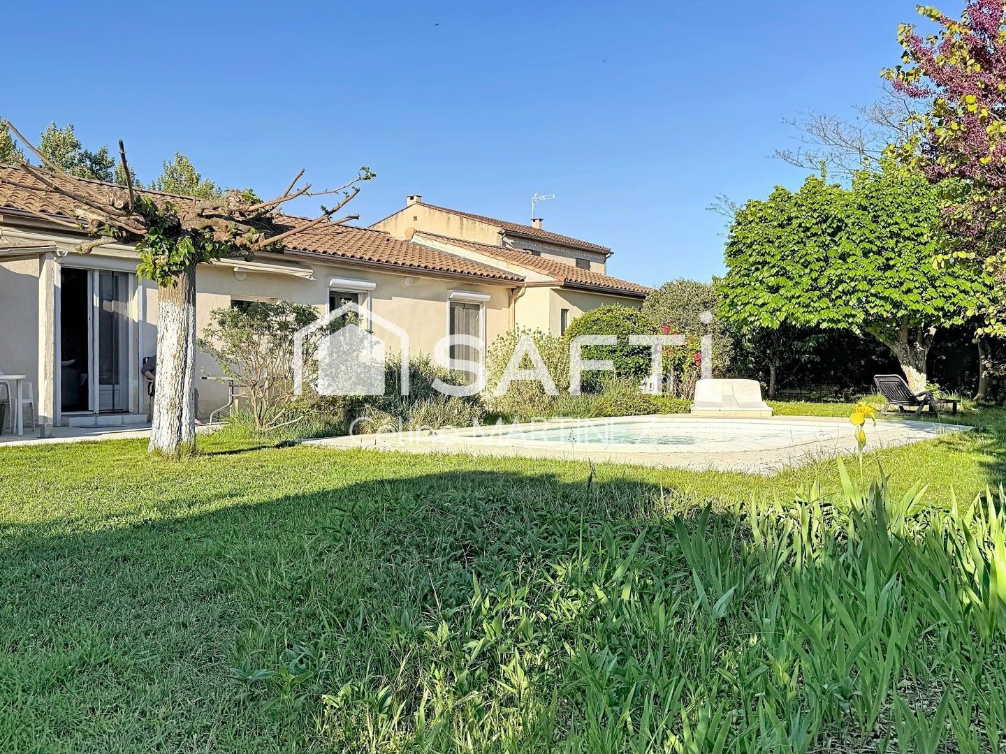 Maison à vendre - 4 pièces - 88m2 - Oraison (04700)