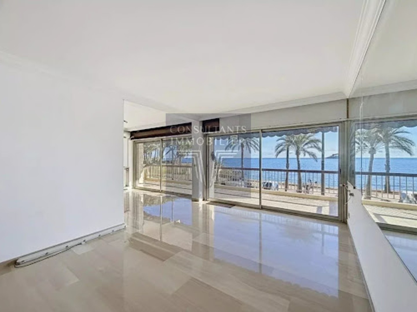 Appartement à vendre - 3 pièces - 93m2 - Antibes (06600)