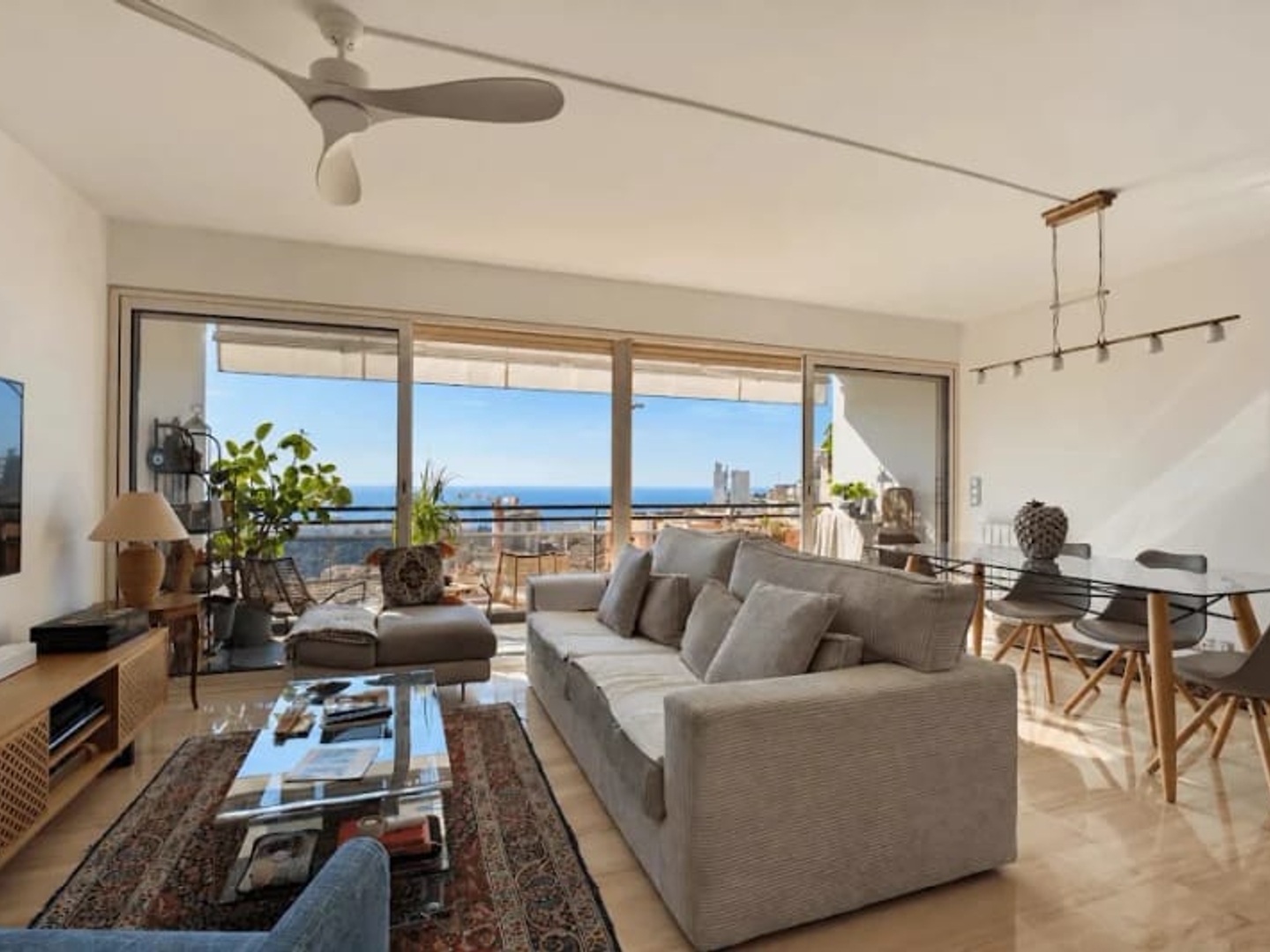 Appartement à vendre - 4 pièces - 104m2 - Beausoleil (06240)