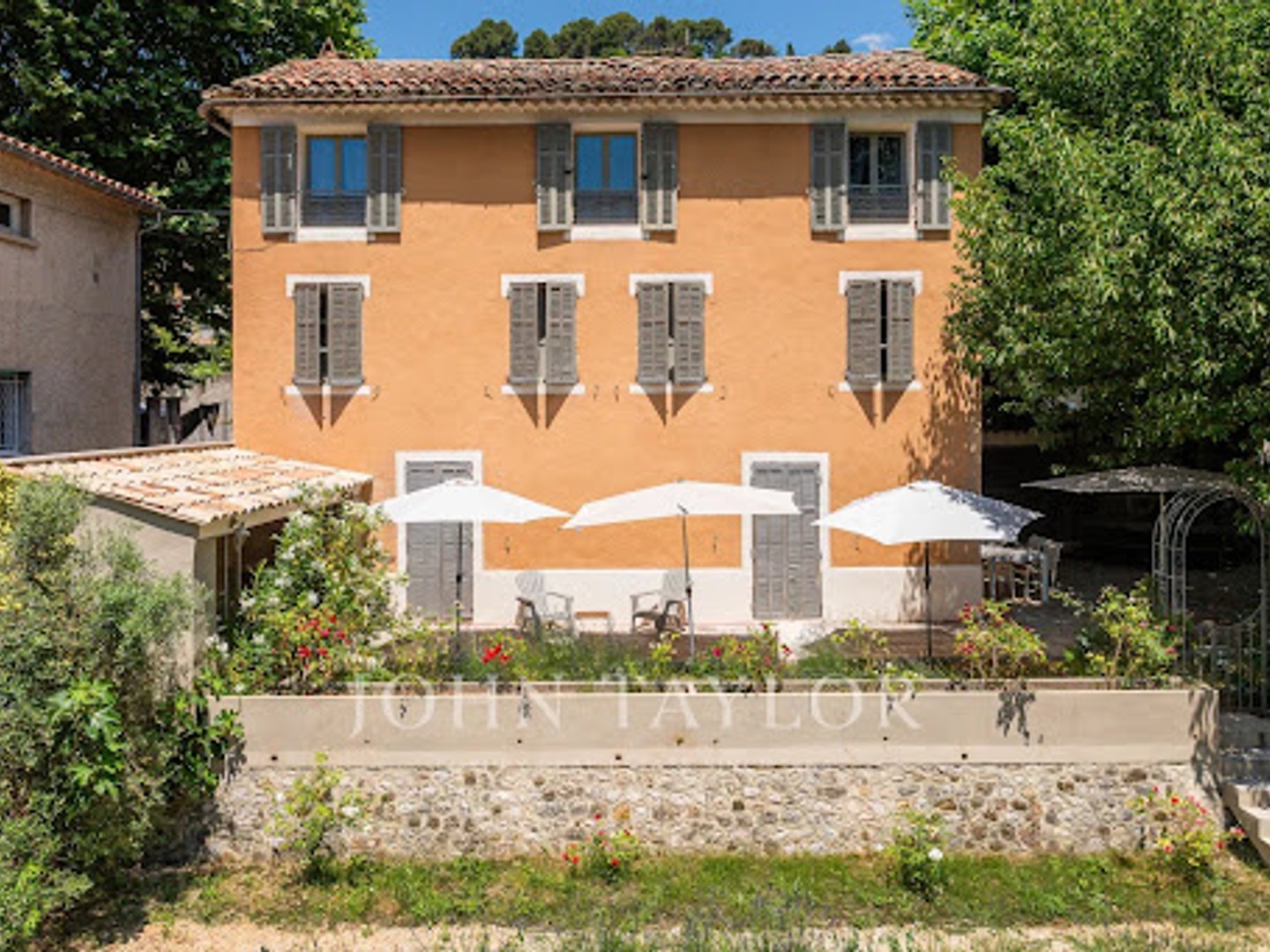 Propriété 5 pièces 620 m²