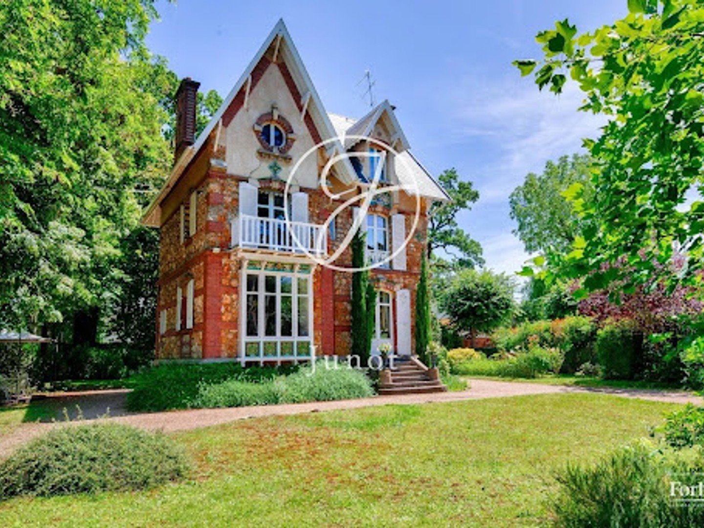 Maison 9 pièces 168 m²