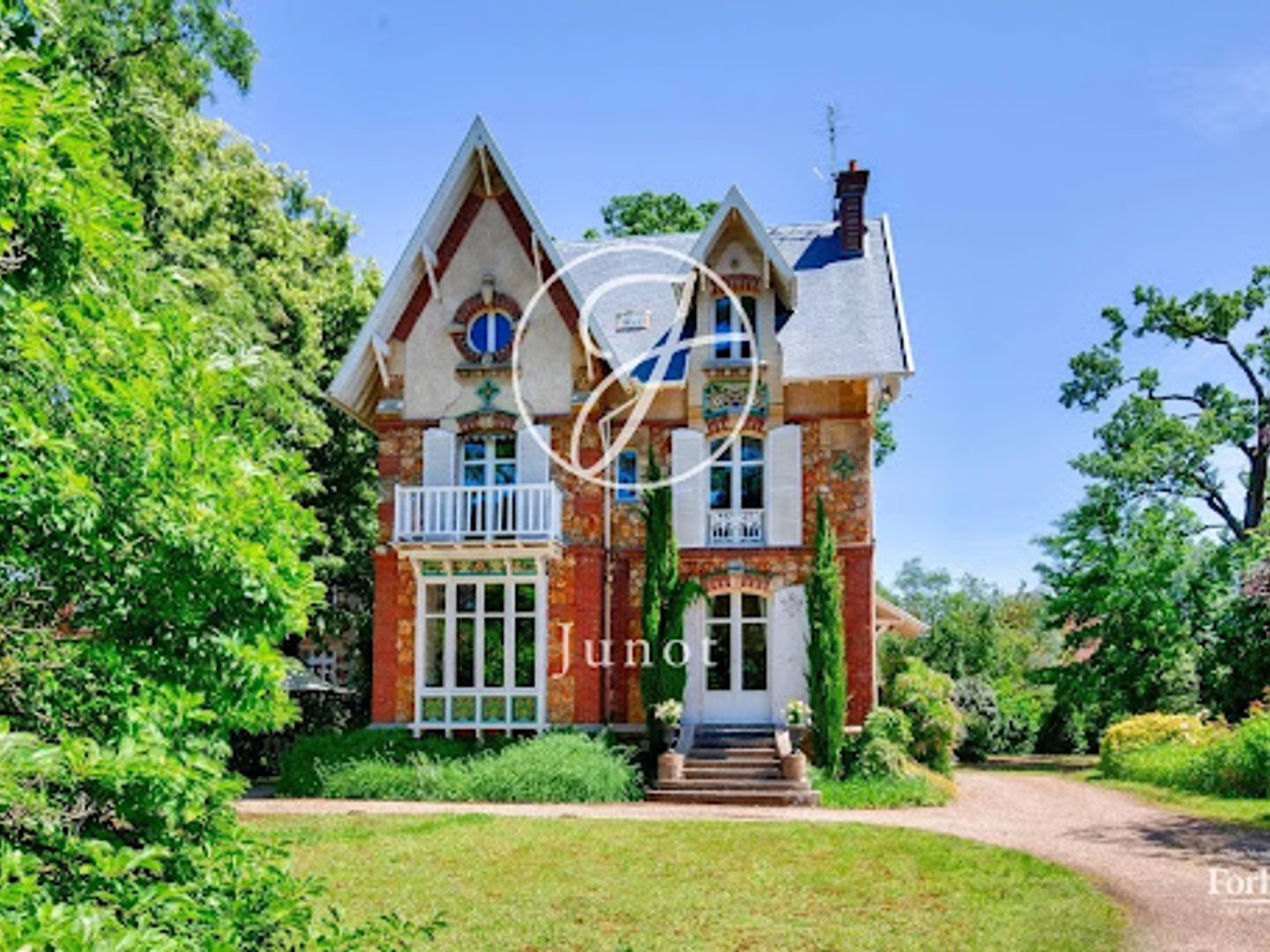 Maison à vendre - 9 pièces - 168m2 - Le Vésinet (78110)