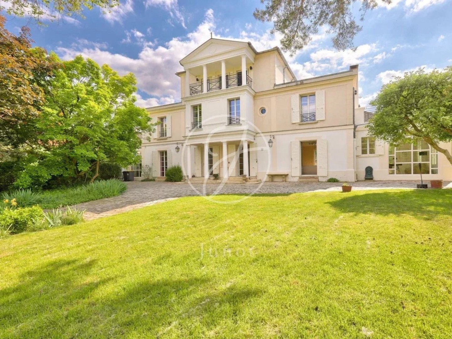 Meudon - BELLEVUE - Maison de maître à vendre - 307m² - 6 chamb